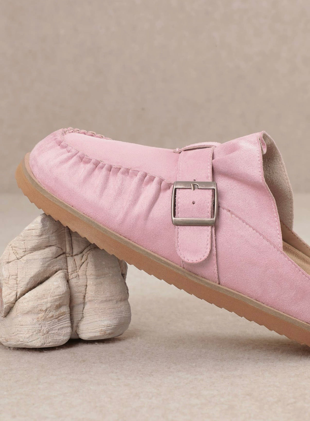 Blush Clogs