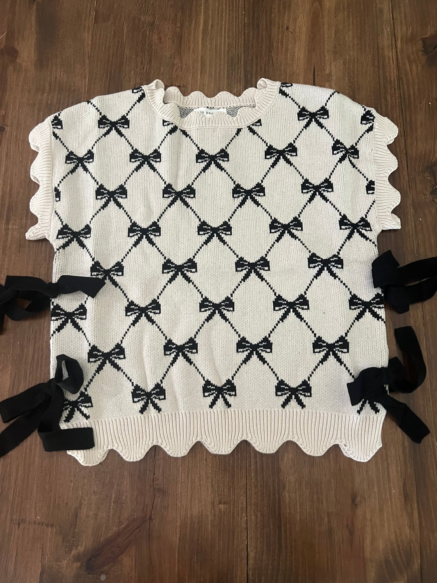 Bow Pullover