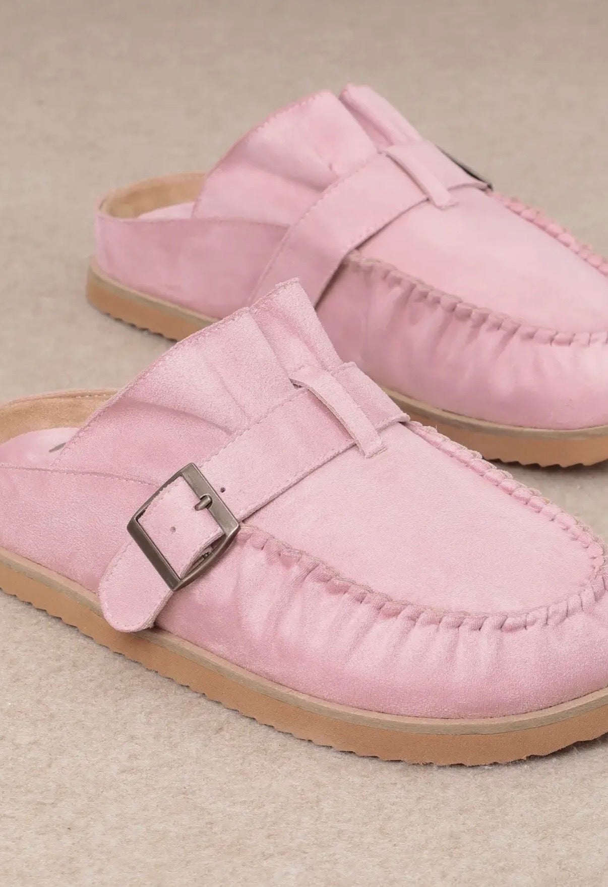 Blush Clogs