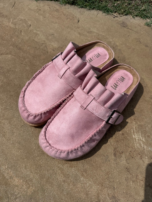 Blush Clogs
